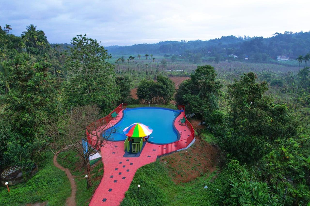 Clay Resort By Bestinn Leisure - Wayanad Padinjarathara 외부 사진