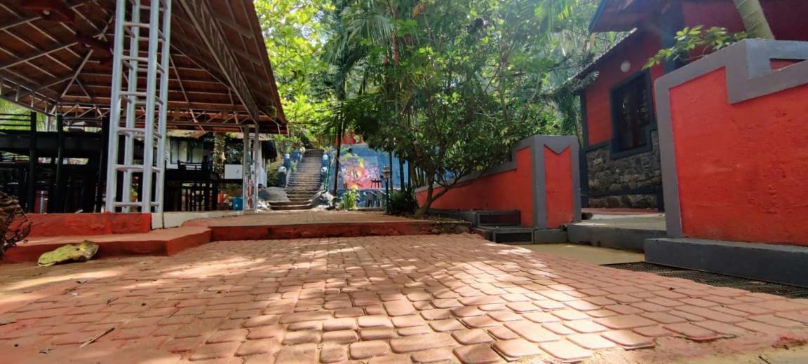 Clay Resort By Bestinn Leisure - Wayanad Padinjarathara 외부 사진